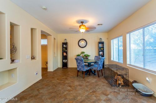 2903 Cavalier Dr, Phoenix AZ 85019-1717 exterior