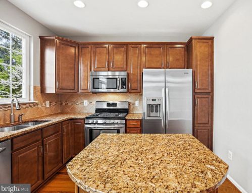 2139 Little Sorrel Way, Silver Spring MD 20902-2893 exterior