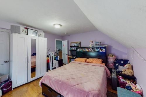 2 Morton St, Taunton MA 02780-3035 exterior