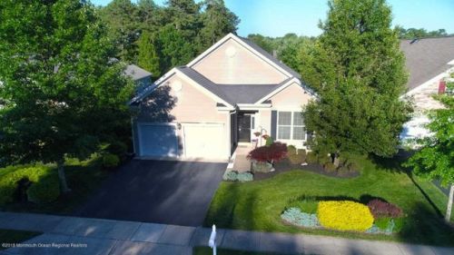 37 Spencer Dr, Jackson Twp NJ  08527-4387 exterior