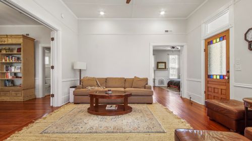 98 Live Oak Ave, Defuniak Springs FL  32435-2383 exterior