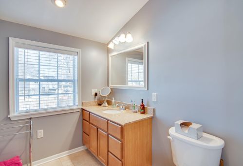 5446 Stack Dr, Milwaukee WI 53219-3137 exterior