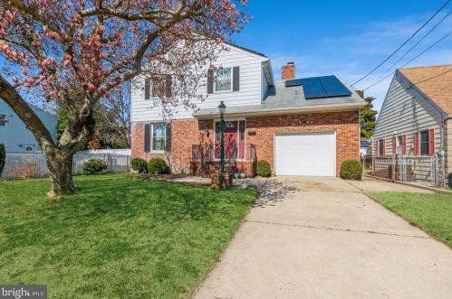 322 Independence Ave, Trenton NJ  08610-5704 exterior