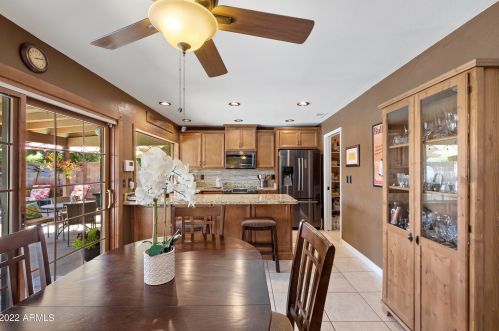 909 Msn Dr, Chandler AZ 85224-2243 exterior