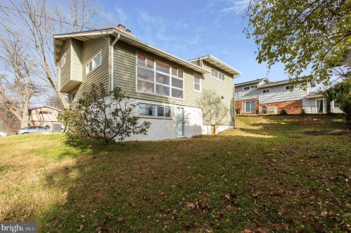 1 Gruenther Ct, Rockville MD  20851-1537 exterior