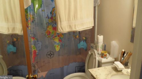 829 Decatur St, Washington DC  20017-3918 exterior