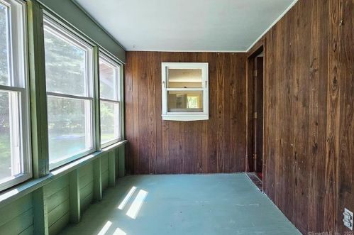 3 Arnold Ln, Killingly CT 06241-1515 exterior