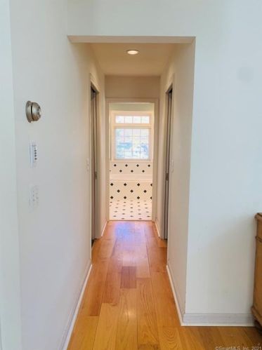 34 Gln Ave, Norwalk CT 06850-1835 exterior