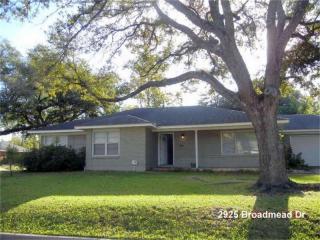 2925 Broadmead Dr, Houston TX  77025-3805 exterior