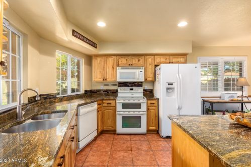 16450 47 Pl, Phoenix AZ 85018-2905 exterior