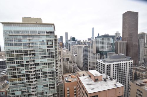 260 Chestnut St, Chicago IL  60610-3112 exterior