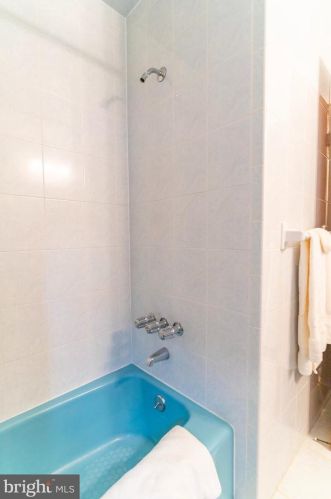 342 George Dye Rd, Trenton NJ 08691-3311 exterior