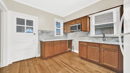 5717 Whipple St, Chicago IL  60629-2432 exterior