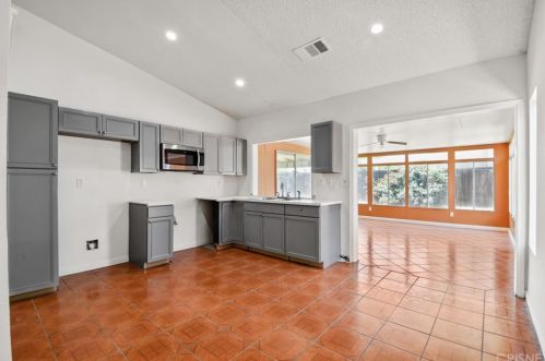 1908 Sierra Espadan Rd, Perris CA 92571-3441 exterior