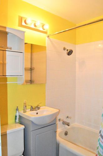 1329 91, Milwaukee WI 53224-4712 exterior