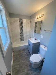 8535 Bennett Ave, Chicago IL  60617-2256 exterior