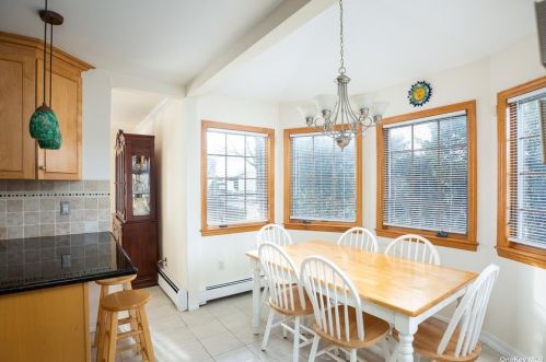 29 Wesleyan Rd, Commack NY 11725-2519 exterior