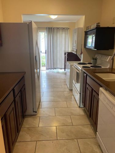 3647 Kenbrooke Ct, Kalamazoo MI 49006-5438 exterior