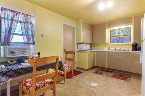 990 Julian St, Turlock CA 95380-3810 exterior