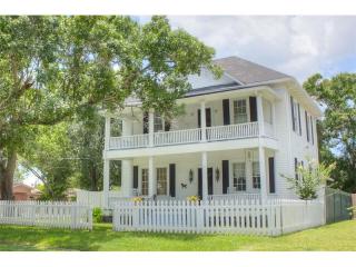 3602 Gomez Ave, Tampa FL  33607-3215 exterior