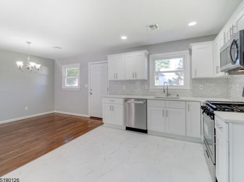 2215 Newark Ave, Scotch Plains NJ  07076-4672 exterior