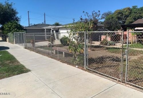 2508 Colonia Ave, Oxnard CA 93036-1230 exterior