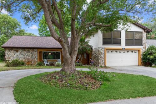 8306 Wagon Wheel Ln, Port Richey FL  34667-2549 exterior