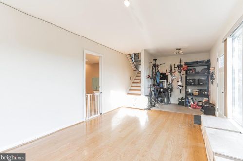 5428 Enid Pl, Alexandria VA  22312-6428 exterior