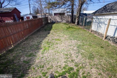 26 Ridgeway Ave, Manor PA 19036-1923 exterior