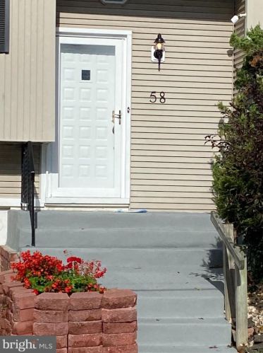 58 Gary Dr, Trenton, NJ 08690-3137
