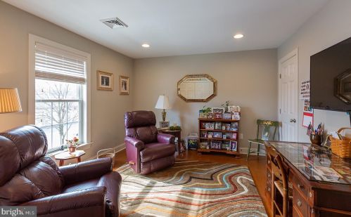 91 Midway Farms Ln, Lancaster PA 17602-2671 exterior