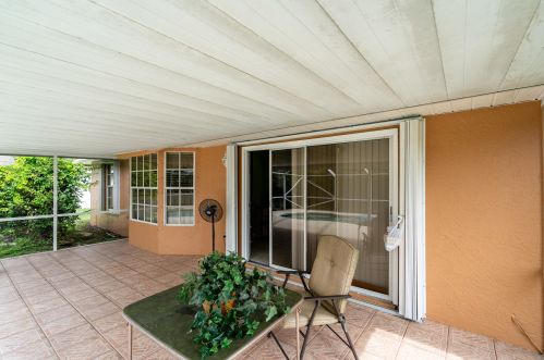 1326 Janette Ave, Fort Pierce FL 34953-1220 exterior