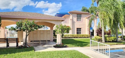 2183 Wild Mdw Cir, Fort Pierce FL 34952-8143 exterior