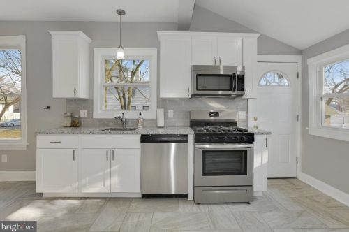 2235 47 St, Camden NJ 08110-3043 exterior