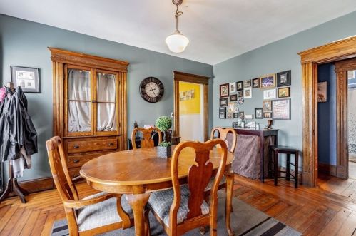 19 Parkwood St, Springfield MA 01108-2609 exterior