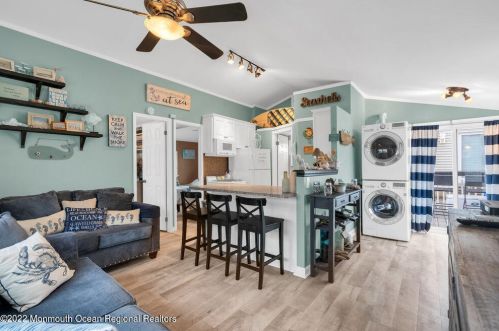 35 Plover Way, Lavallette NJ 08735-1518 exterior