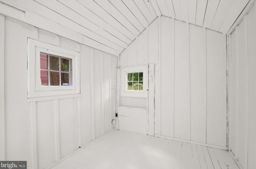 8526 Georgetown Pike, Mc Lean VA 22102-1206 exterior