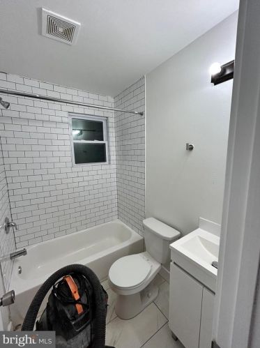 58 Galveston Pl, Washington DC 20032-2049 exterior