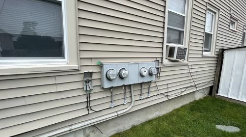 12 Airlie St, Worcester MA 01606-3248 exterior