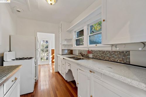 337 Colusa Ave, Berkeley CA 94707-1208 exterior