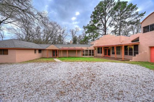 3064 Spring Branch Rd, Montgomery, TX 77316-4436