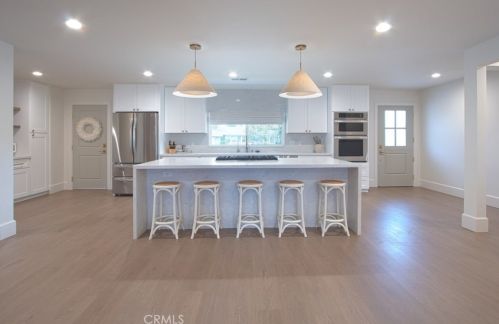 13321 Bubbling Well Rd, Tustin CA  92780-3915 exterior