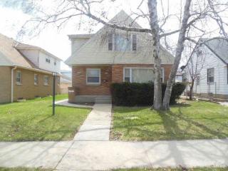 7415 Congress St, Milwaukee, WI 53218-5445