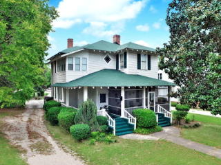 12 Salem Ave, Sumter, SC 29150-4835