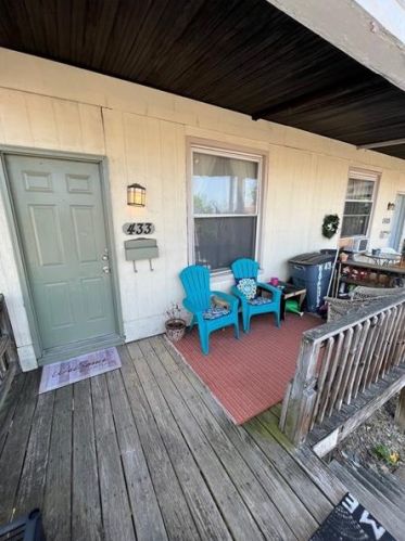 435 Natchez St, Pittsburgh PA  15211-1805 exterior