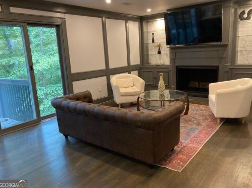 2933 Margaret Mitchell Ct, Atlanta GA 30327-1614 exterior