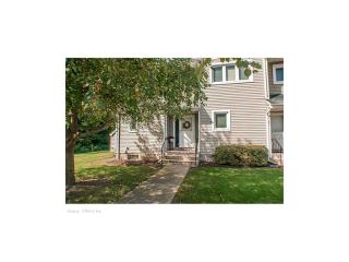47 Oak Ridge Dr, Windsor Locks CT  06096-2665 exterior