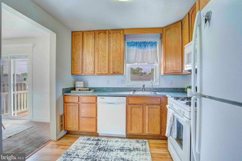 705 Delmar Ave, Glen Burnie MD 21061-3915 exterior