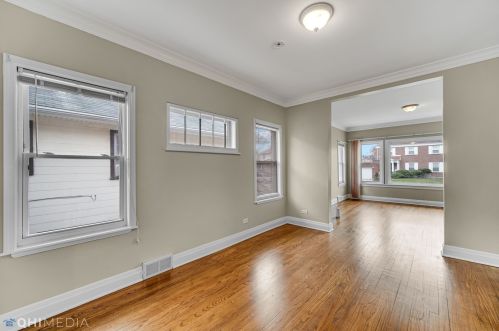 1921 2 Ave, Broadview IL 60153-3307 exterior