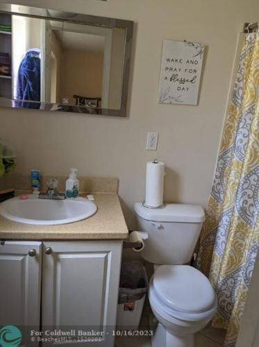 2010 10th St, Fort Pierce FL  34950-5345 exterior